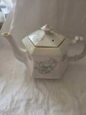 Vtg James Kent "Old Foley" Staffordshire Teapot Hextonal Shape 7" Tall